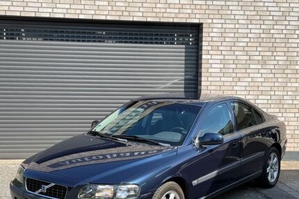 Volvo S60 150.000 km 3.199 &euro; Rheda-Wiedenbrück 33378