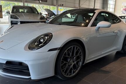 Porsche 992 8.729 km 141.600 &euro; Bielefeld 33719