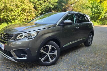 Peugeot 5008 98.000 km 13.990 &euro; Borgholzhausen 33829