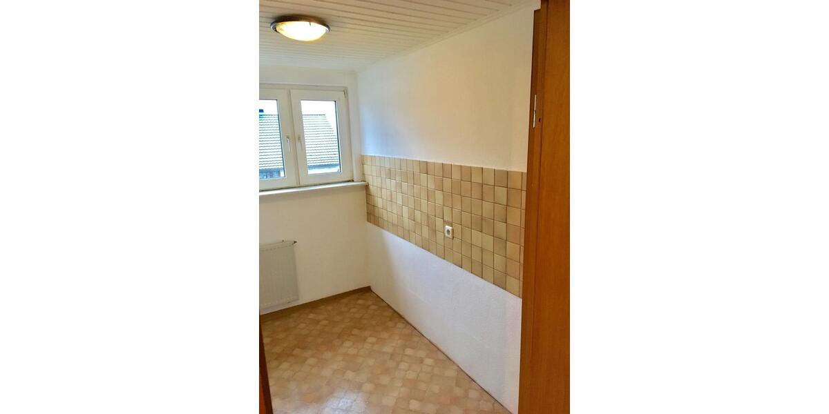 Dachgeschoßwohnung Bielefeld Heepen - 3 Zimmer, 70 m&sup2;, 130.000&euro; | Angebot:26877296