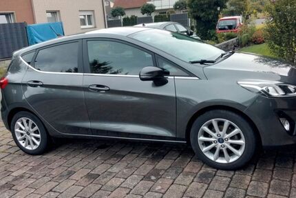 Ford Fiesta 98.500 km 8.150 &euro; Schloß Holte-Stukenbrock 33758