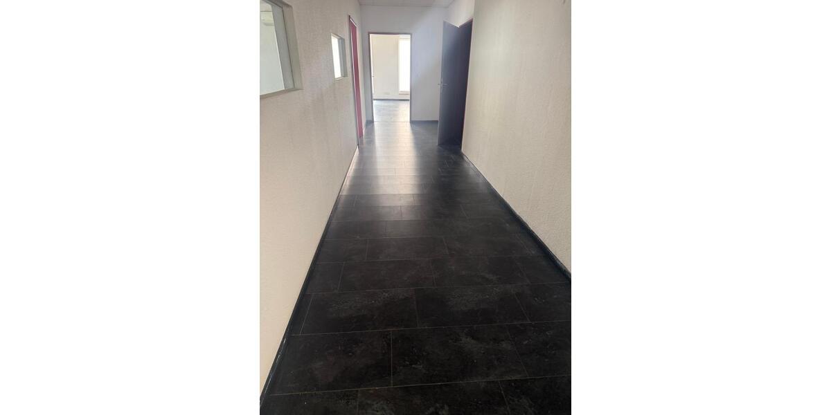 Gewerbeobjekt Gütersloh - 1.600&euro; | Angebot:26496045