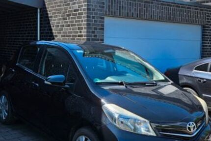 Toyota Yaris 193.000 km 4.500 &euro; Warendorf 48231