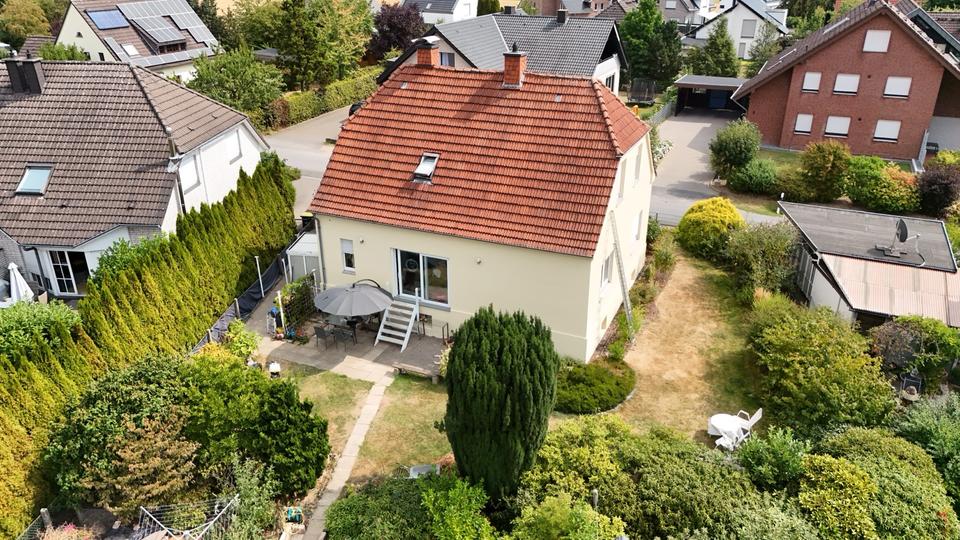 Einfamilienhaus Spenge - 6 Zimmer, 140 m&sup2;, 395.000&euro; | Angebot:27484950