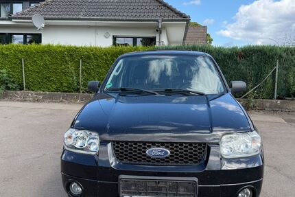 Ford Maverick 310.000 km 2.300 &euro; Oerlinghausen 33813
