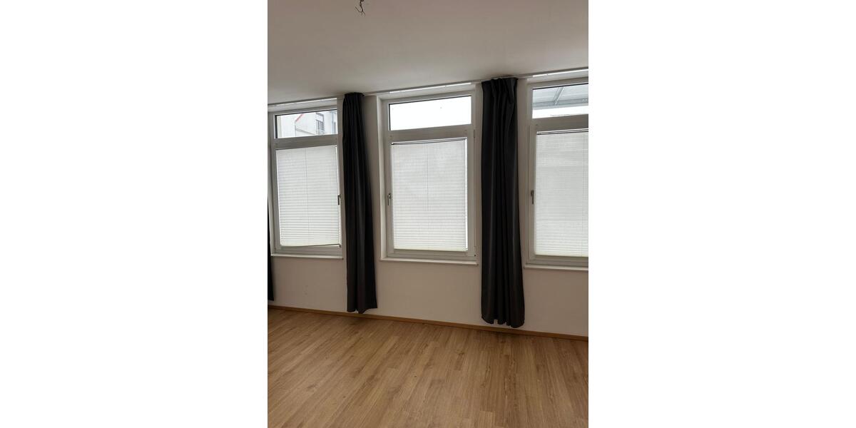 Etagenwohnung Bielefeld - 2 Zimmer, 71 m&sup2;, 855&euro; | Angebot:25584432