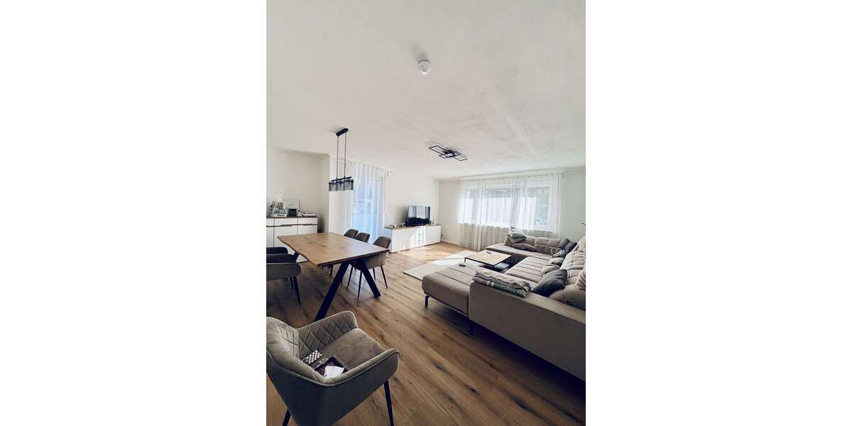 Etagenwohnung Schloß Holte-Stukenbrock Stukenbrock - 3 Zimmer, 81 m&sup2;, 219.000&euro; | Angebot:26977844