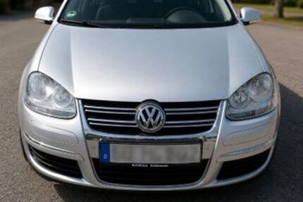 VW Golf 146.000 km 3.899 &euro; Lippstadt 59558
