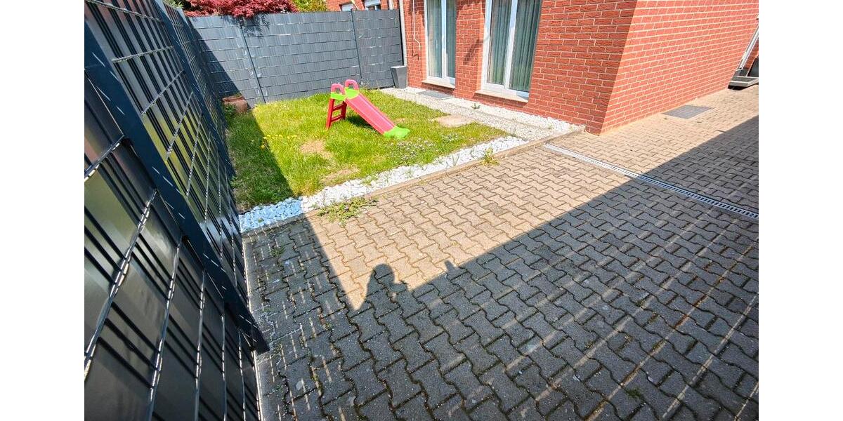 Doppelhaushälfte Lage - 9 Zimmer, 172 m&sup2;, 435.000&euro; | Angebot:27242749