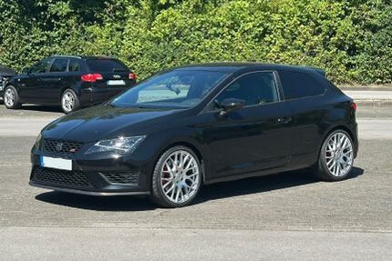 Seat Leon 66.000 km 18.999 &euro; Lage 32791