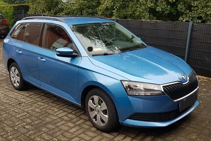 Skoda Fabia 28.500 km 10.500 &euro; Bielefeld 33649