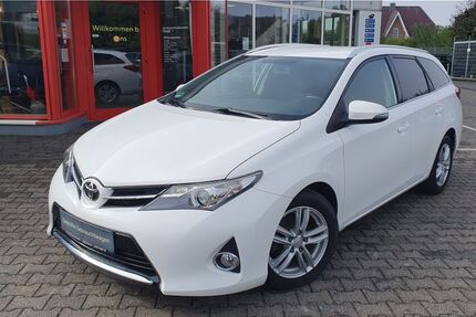 Toyota Auris Touring Sports 99.997 km 12.750 &euro; Beckum 59269