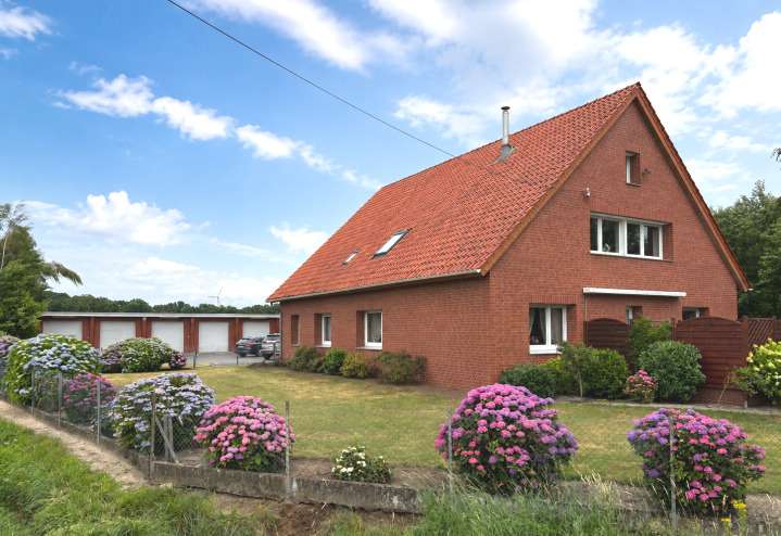 Einfamilienhaus Versmold - 10 Zimmer, 275 m&sup2;, 485.000&euro; | Angebot:27292283