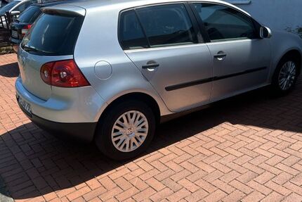 VW Golf 241.000 km 1.500 &euro; Hövelhof 33161
