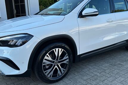 Mercedes-Benz GLA 180 3.257 km 32.799 &euro; Bielefeld 33609