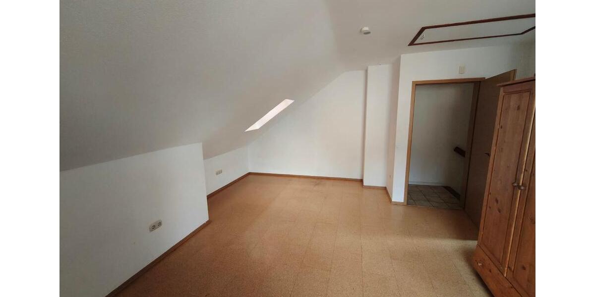 Reihenhaus Bielefeld Schildesche - 6 Zimmer, 138 m&sup2;, 349.000&euro; | Angebot:27450608