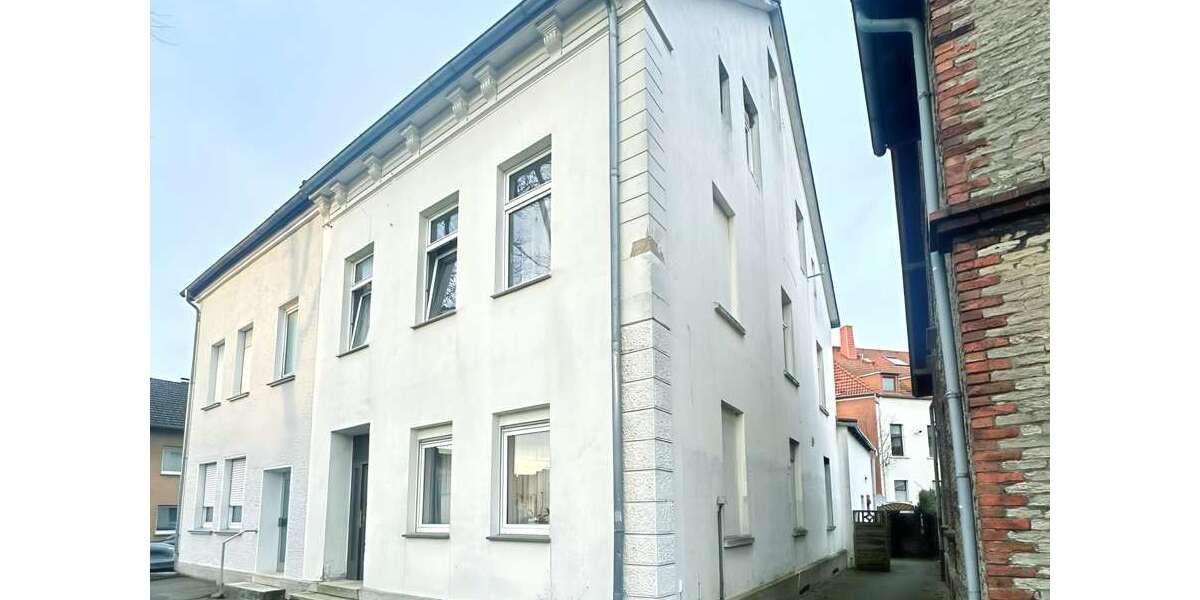Einfamilienhaus Lage - 8 Zimmer, 200 m&sup2;, 329.000&euro; | Angebot:27455413