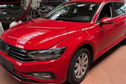 VW Passat Variant 58.438 km 19.445 &euro; Schloß Holte-Stukenbrock 33758