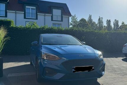 Ford Focus 97.000 km 14.990 &euro; Herzebrock-Clarholz 33442
