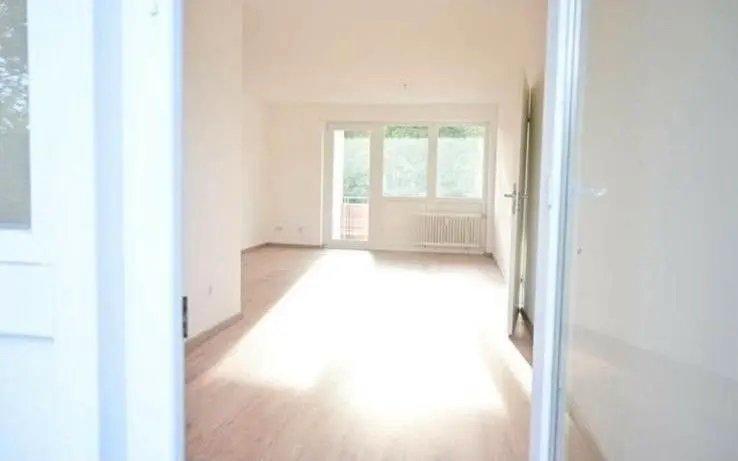 Etagenwohnung Lage - 3 Zimmer, 75 m&sup2;, 110.000&euro; | Angebot:27474957
