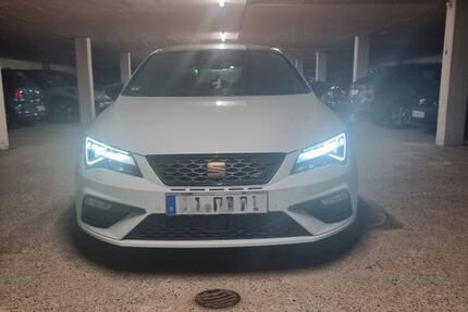 Seat Leon 87.000 km 22.950 &euro; Bielefeld 33615