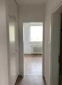 Etagenwohnung Lage - 3 Zimmer, 75 m&sup2;, 110.000&euro; | Angebot:27474957