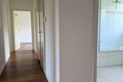 Wohnung Enger - 4 Zimmer, 85 m&sup2;, 640&euro; | Angebot:27025426
