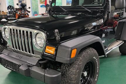 Jeep Wrangler 120.000 km 18.950 &euro; Bielefeld 33649