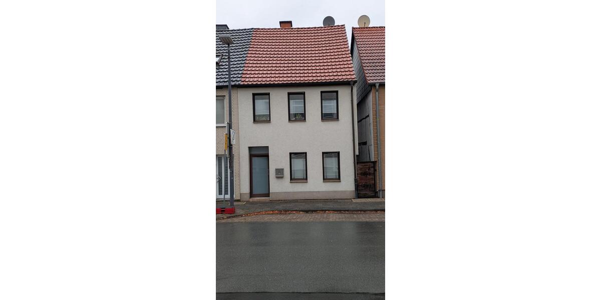Doppelhaushälfte Lippstadt - 4 Zimmer, 107 m&sup2;, 240.000&euro; | Angebot:27430319