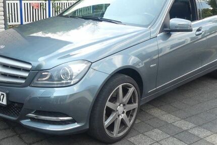 Mercedes-Benz C 350 240.000 km 9.399 &euro; Halle Westfalen 33790