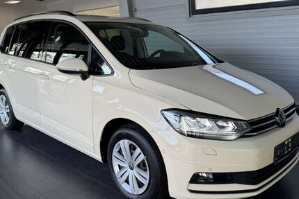 VW Touran 181.695 km 15.890 &euro; Bielefeld 33647