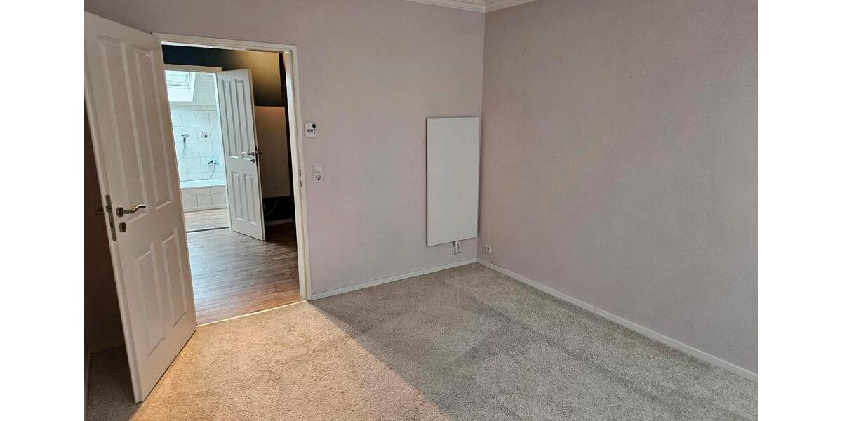 Dachgeschoßwohnung Lippstadt Overhagen - 2 Zimmer, 58 m&sup2;, 139.000&euro; | Angebot:27219055