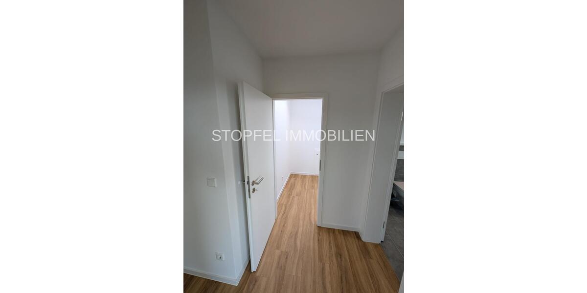 Einfamilienhaus Bielefeld - 3 Zimmer, 106 m&sup2;, 1.700&euro; | Angebot:23690323