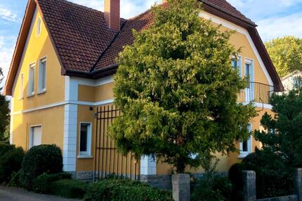 Haus Lage - 6 Zimmer, 180 m&sup2;, 320.000&euro; | Angebot:27457442