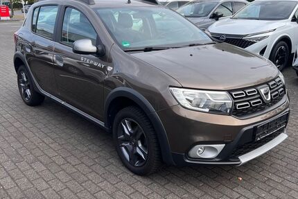 Dacia Sandero 72.000 km 6.990 &euro; Rietberg 33397