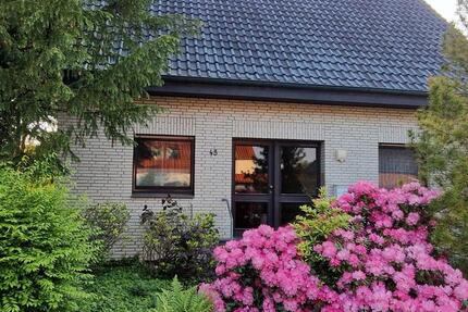 Haus Gütersloh Kattenstroth - 8 Zimmer, 210 m&sup2;, 465.000&euro; | Angebot:27464845