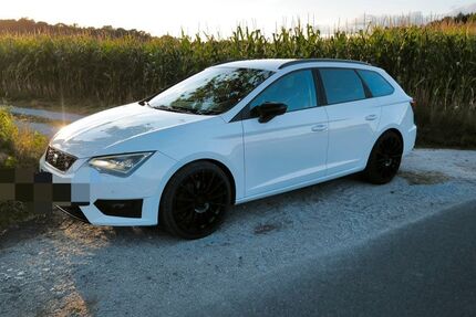 Seat Leon 182.000 km 9.800 &euro; Versmold 33775