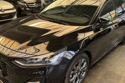 Ford Focus 61.600 km 15.599 &euro; Versmold 33775