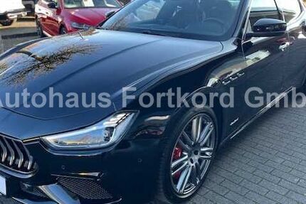 Maserati Ghibli 49.586 km 37.980 &euro; Bielefeld 33689
