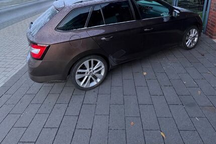 Skoda Fabia 86.500 km 9.900 &euro; Oelde 59302