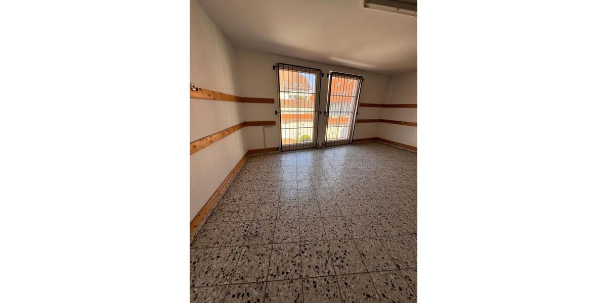 Gewerbeobjekt Bielefeld Jöllenbeck - 850&euro; | Angebot:23753474