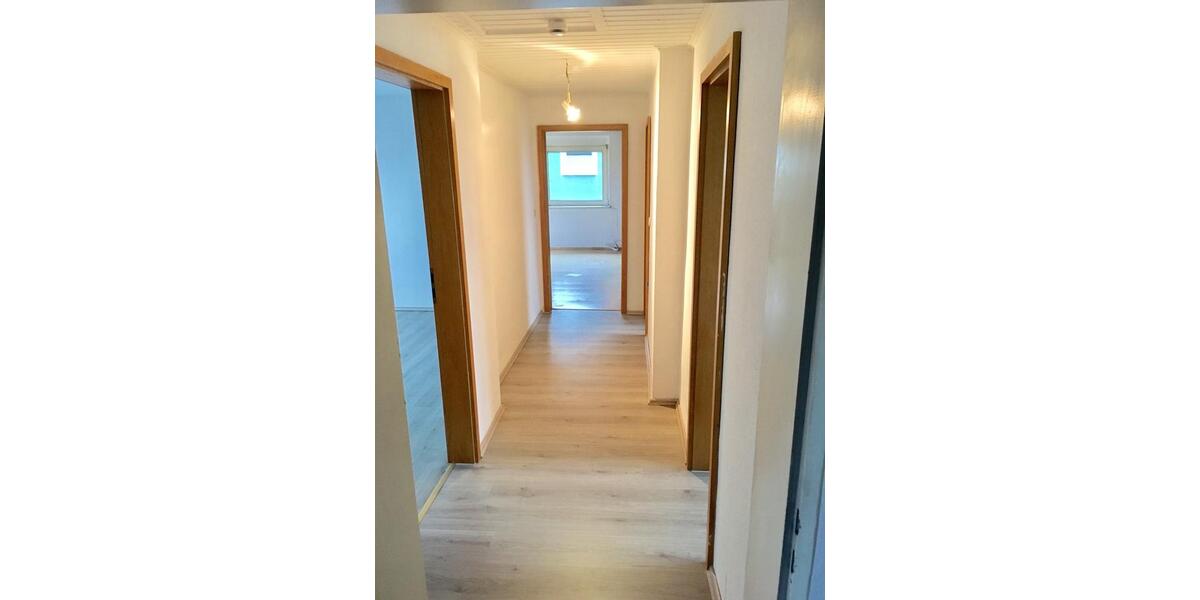 Dachgeschoßwohnung Bielefeld Heepen - 3 Zimmer, 70 m&sup2;, 130.000&euro; | Angebot:26877296