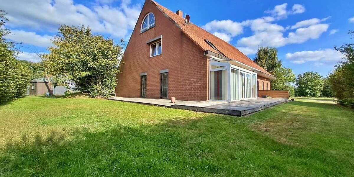 Einfamilienhaus Halle (Westf.) - 15 Zimmer, 558 m&sup2;, 980.000&euro; | Angebot:23766459