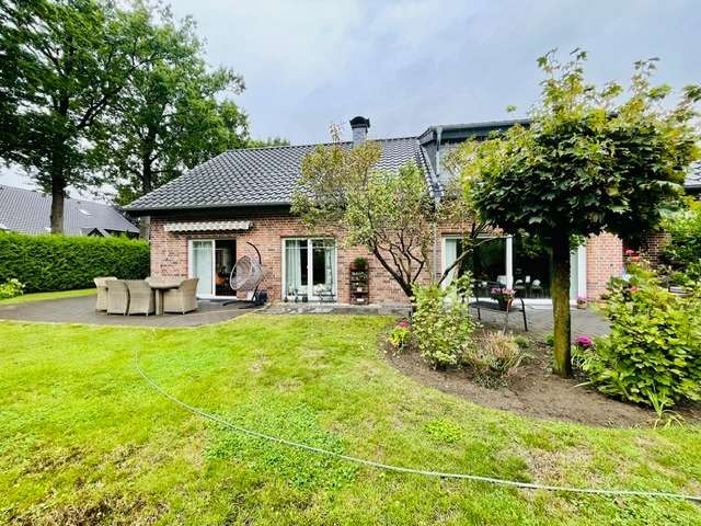 Einfamilienhaus Gütersloh Avenwedde - 7 Zimmer, 238 m&sup2;, 699.000&euro; | Angebot:27313961