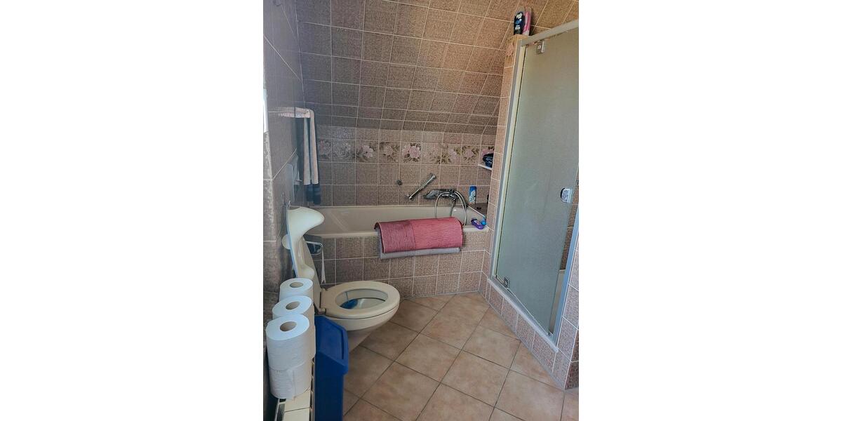 Einfamilienhaus Versmold - 7 Zimmer, 180 m&sup2;, 400.000&euro; | Angebot:27168574