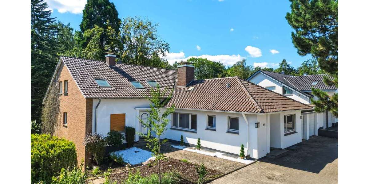 Einfamilienhaus Bielefeld / Jöllenbeck Jöllenbeck - 12 Zimmer, 367 m&sup2;, 629.000&euro; | Angebot:27239358