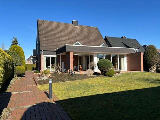 Einfamilienhaus Gütersloh Isselhorst - 6 Zimmer, 201 m&sup2;, 460.000&euro; | Angebot:25834892