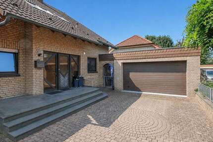 Haus Geseke - 4 Zimmer, 192 m&sup2;, 450.000&euro; | Angebot:27403729