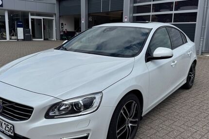 Volvo S60 145.900 km 12.900 &euro; Beelen 48361