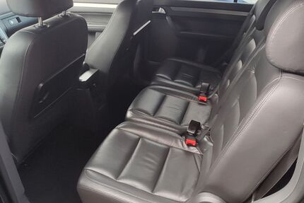 VW Touran 203.330 km 3.700 &euro; Ennigerloh 59320